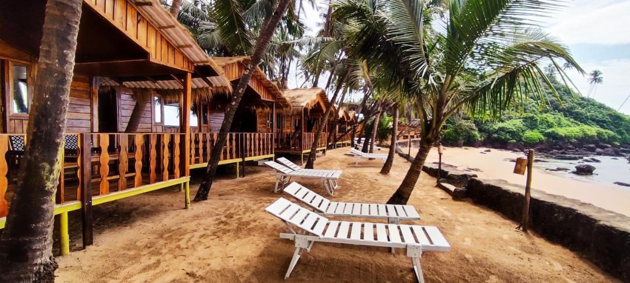Sea Front Cottages Little Khola Cola Bagian luar foto
