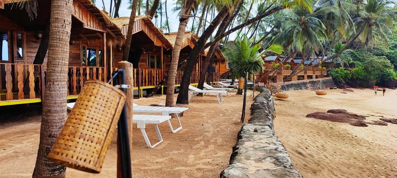 Sea Front Cottages Little Khola Cola Bagian luar foto
